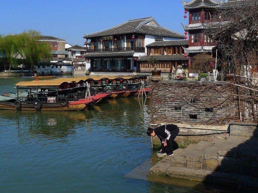 “鱼翔浅底”“鹰击长空”出自哪首诗?-你不知道的冷知识分享平台